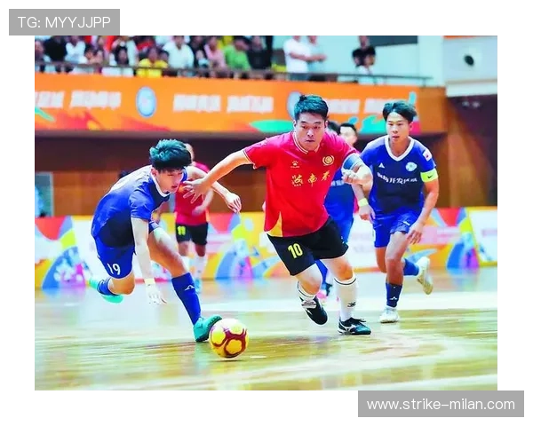 足球明星风采尽展激情赛场，领略巅峰对决与荣耀时刻